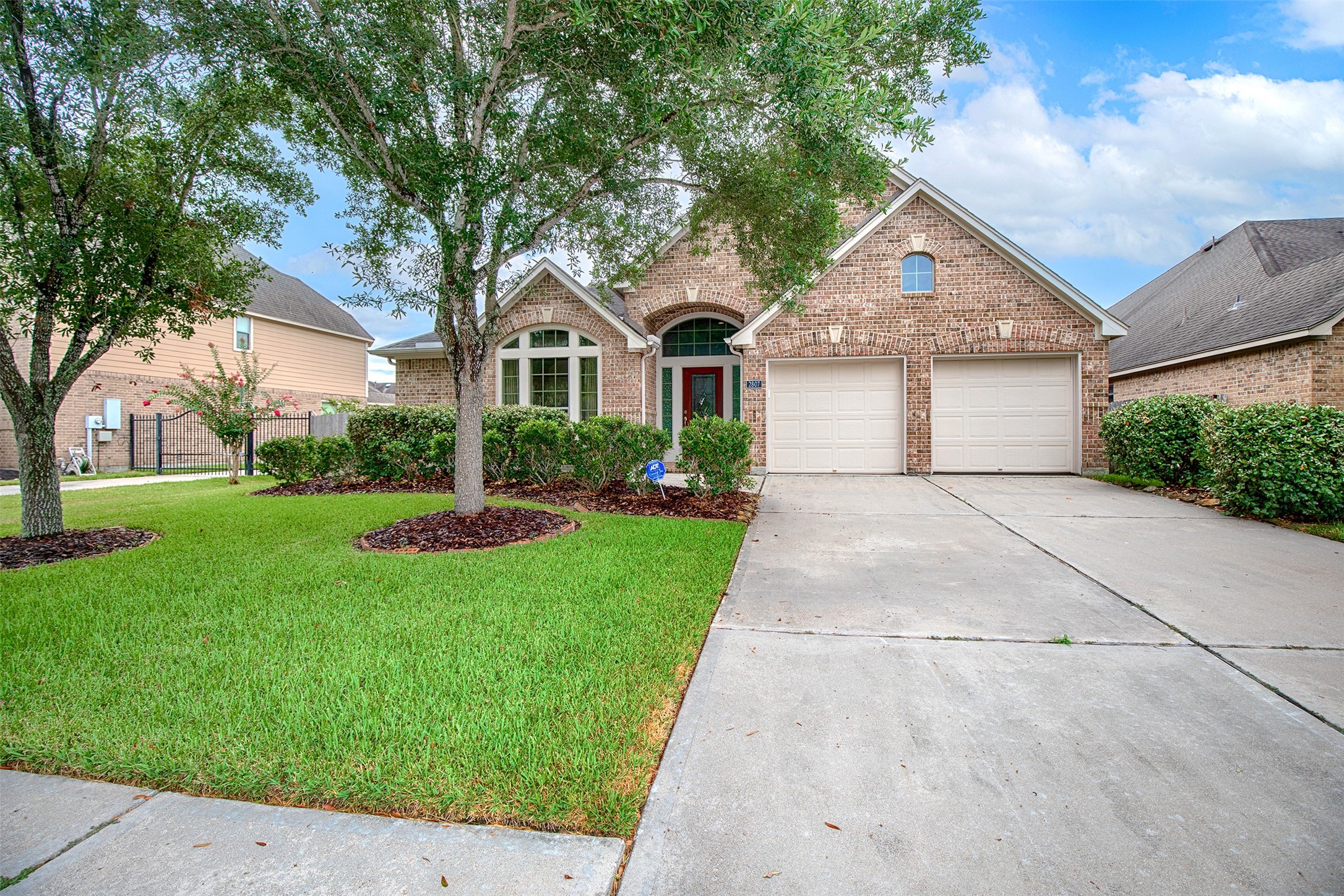 2807 Waterfall Cove Court League City TX 77573