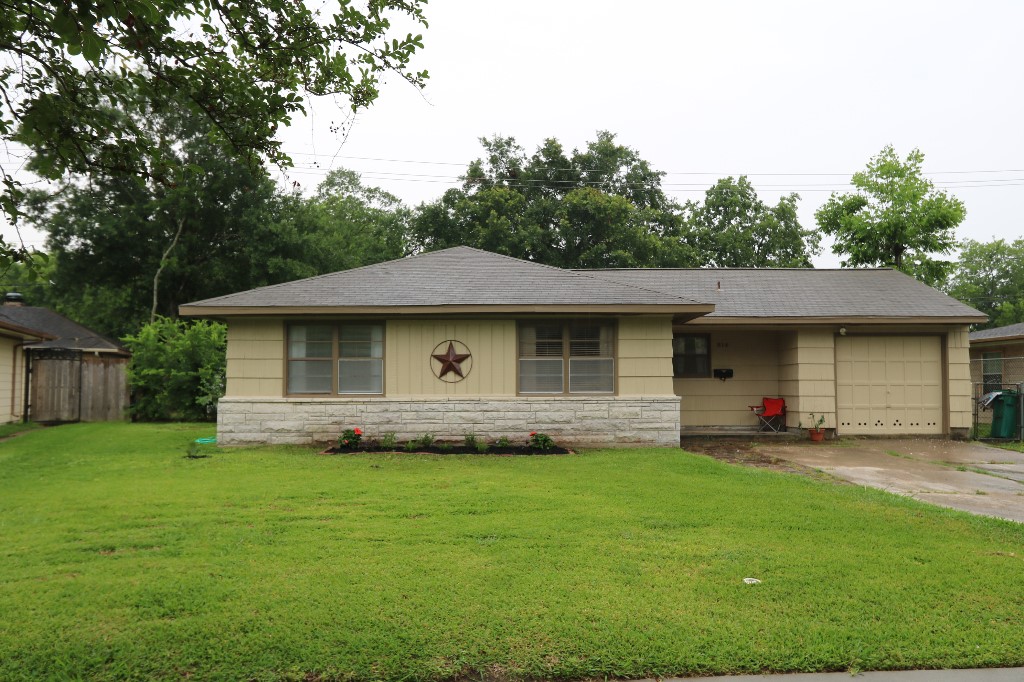 814 Laverne Avenue Pasadena TX 77502