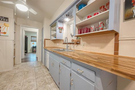 2008 Hillcrest Drive Bay City TX 77414