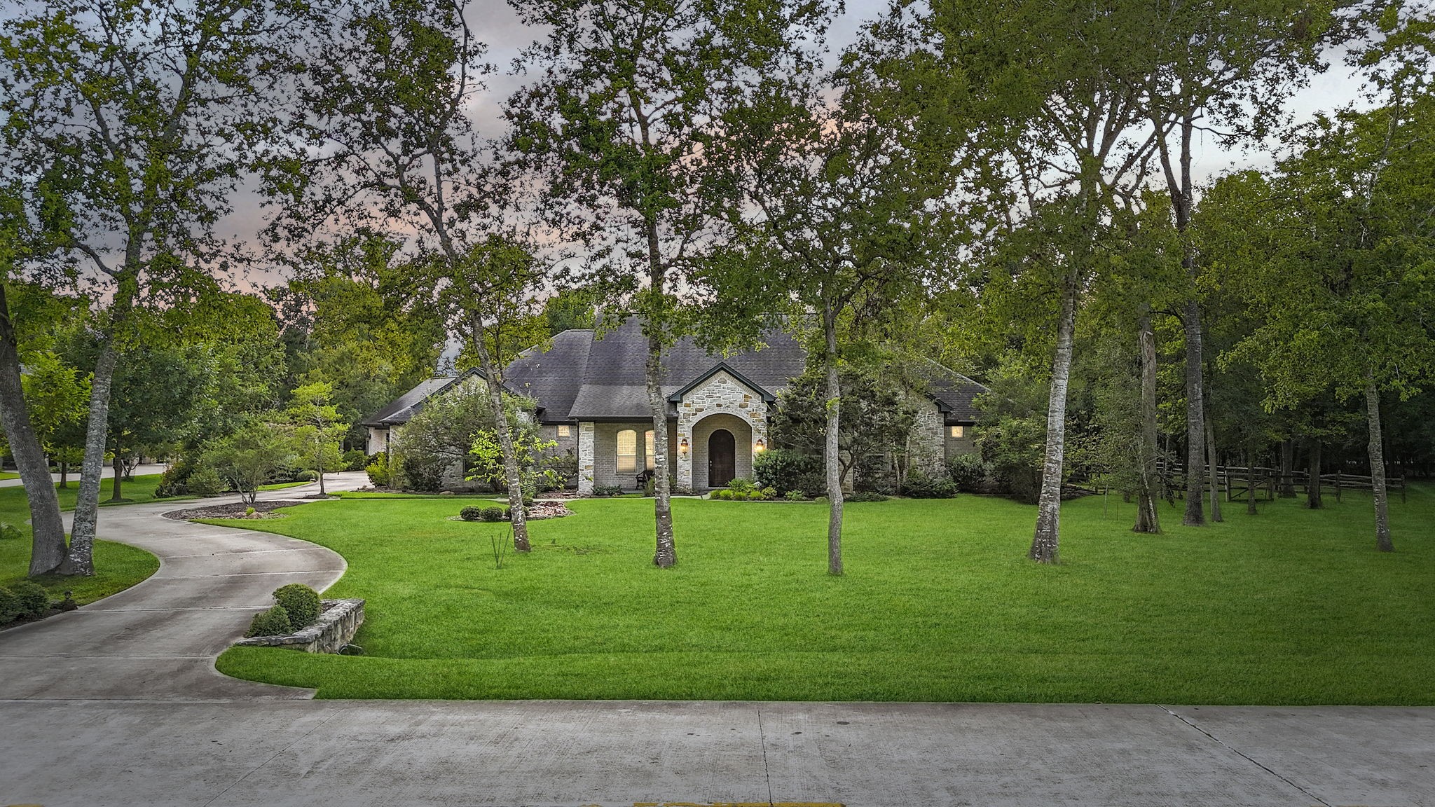 2818 Forest View Richmond TX 77406