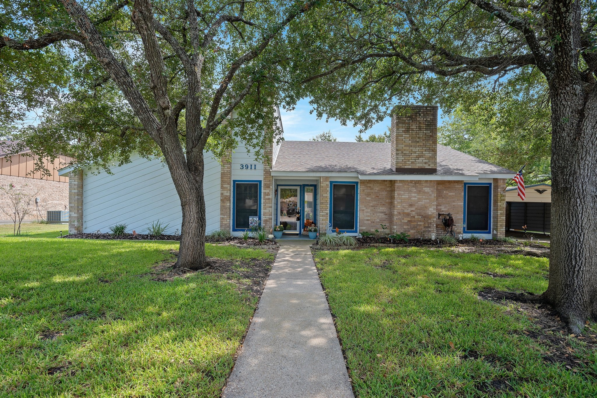 3911 Old Oaks Drive Bryan TX 77802