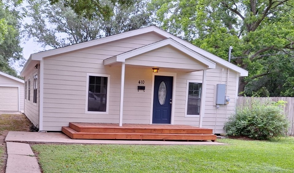 410 E Watt Street El Campo TX 77437