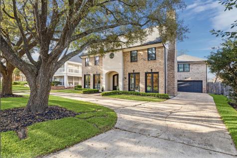 4504 Elm Street Bellaire TX 77401