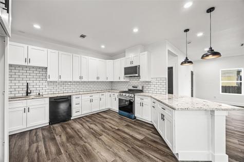 2111 Chapman Street Houston TX 77009