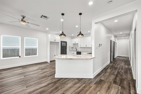 2111 Chapman Street Houston TX 77009
