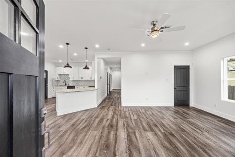 2111 Chapman Street Houston TX 77009