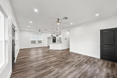 2111 Chapman Street Houston TX 77009