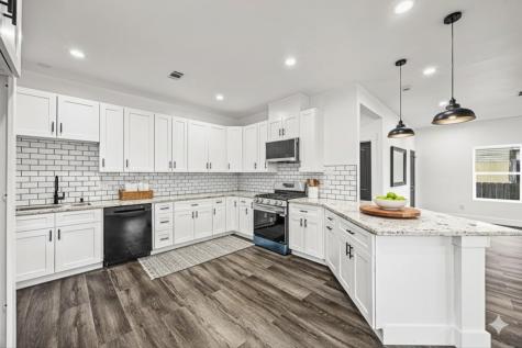 2111 Chapman Street Houston TX 77009