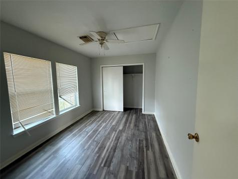 742 27th Street San Leon TX 77539
