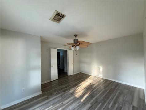 742 27th Street San Leon TX 77539