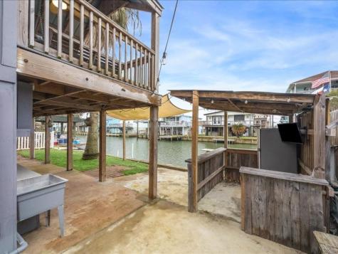 85 Bayou Vista Drive Hitchcock TX 77563