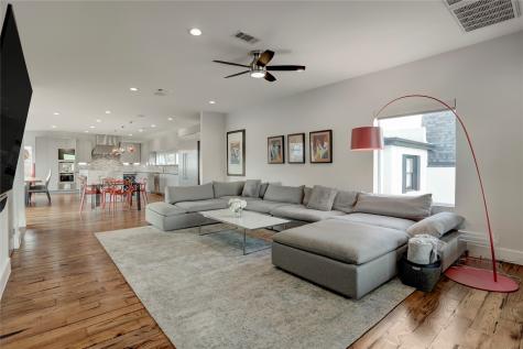 6116 Kirby Drive Houston TX 77005