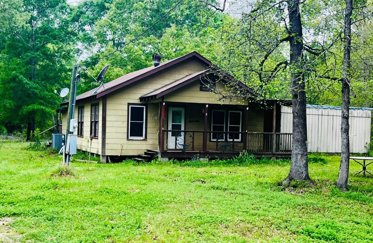 393 County Road 2146 Cleveland TX 77327
