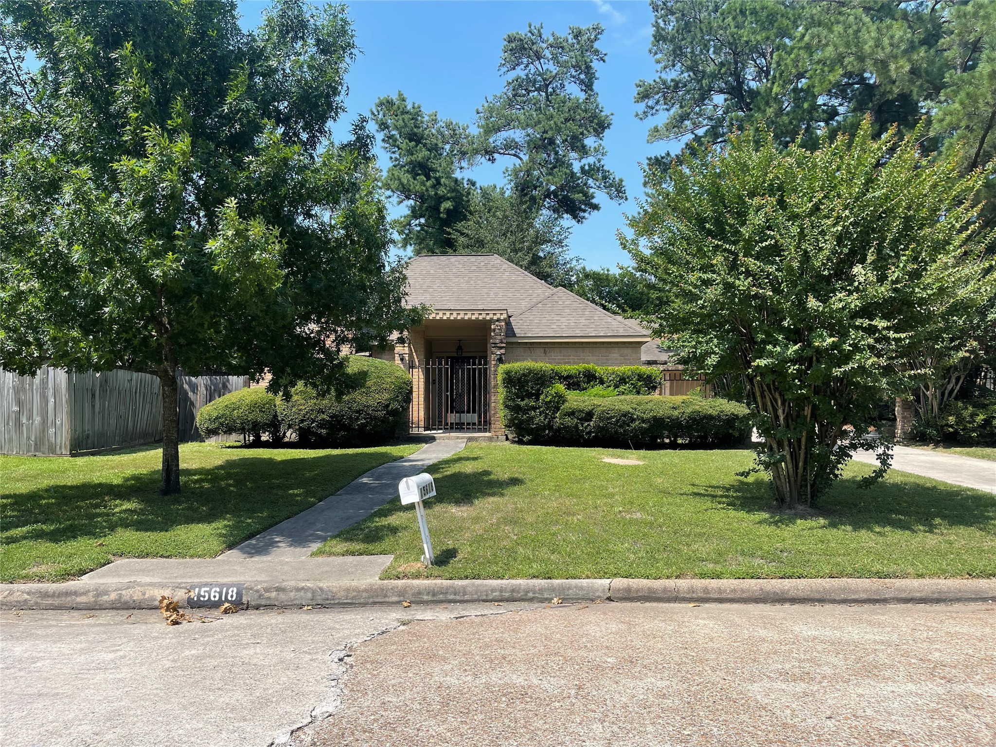 15618 Valley Bend Drive Houston TX 77068