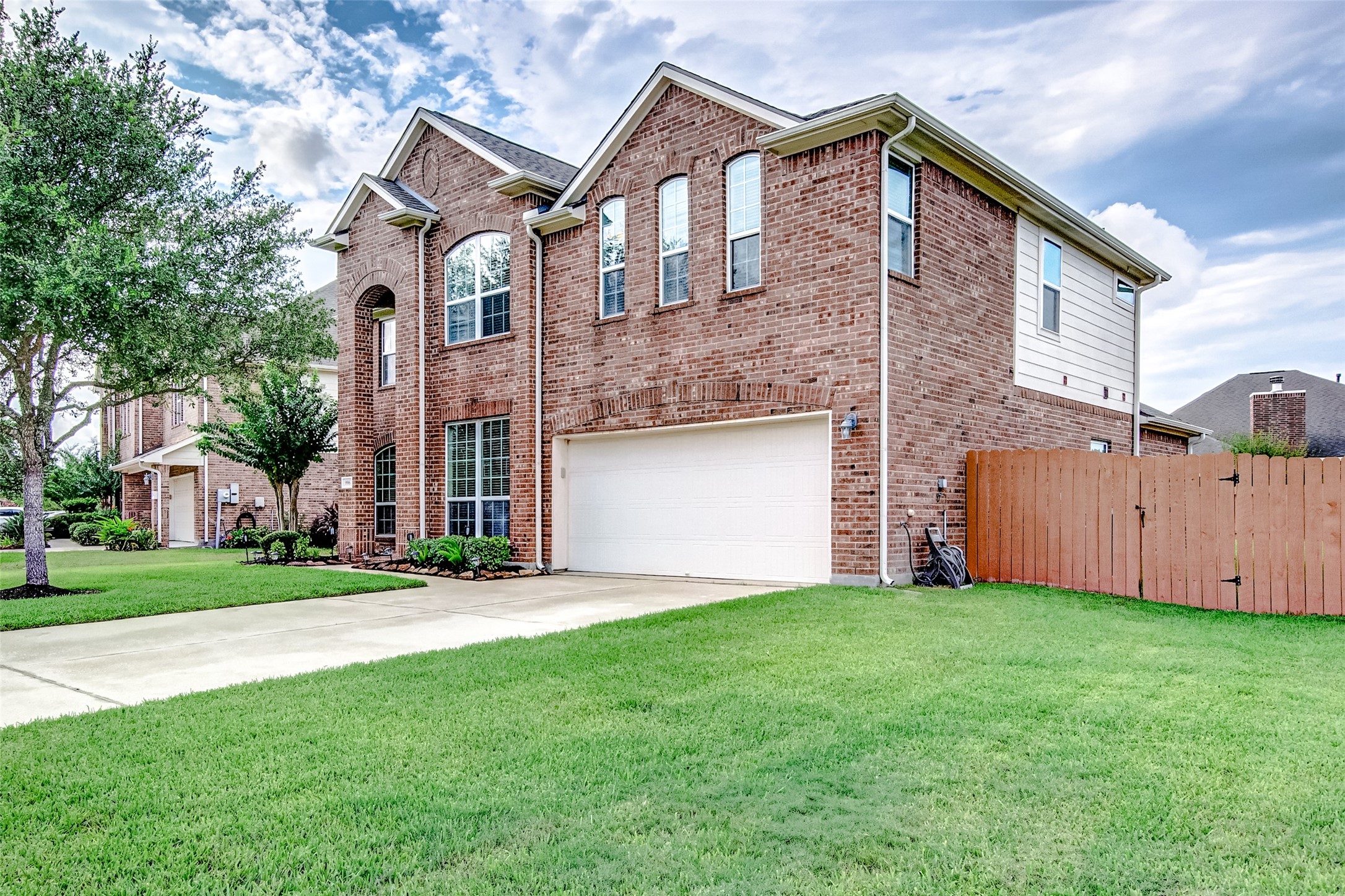 996 Astoria Lane League City TX 77573