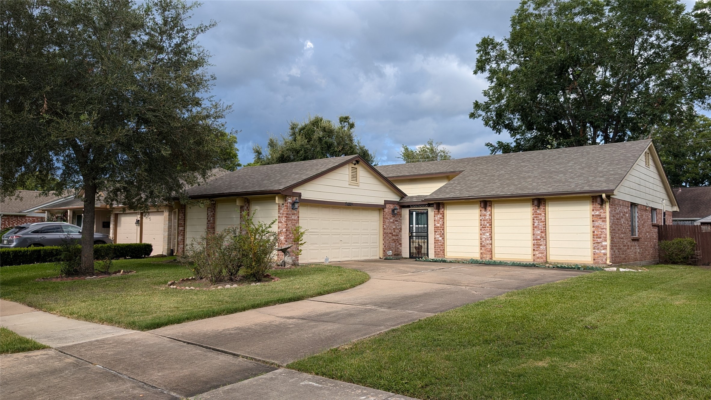 2410 Barrington Place Drive Sugar Land TX 77478