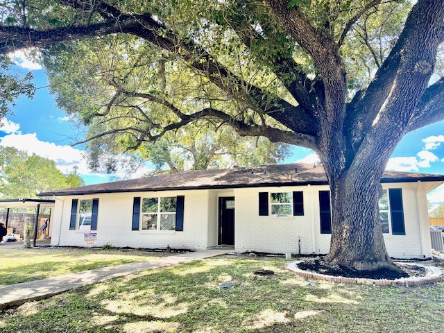 1320 Maple Street Liberty TX 77575