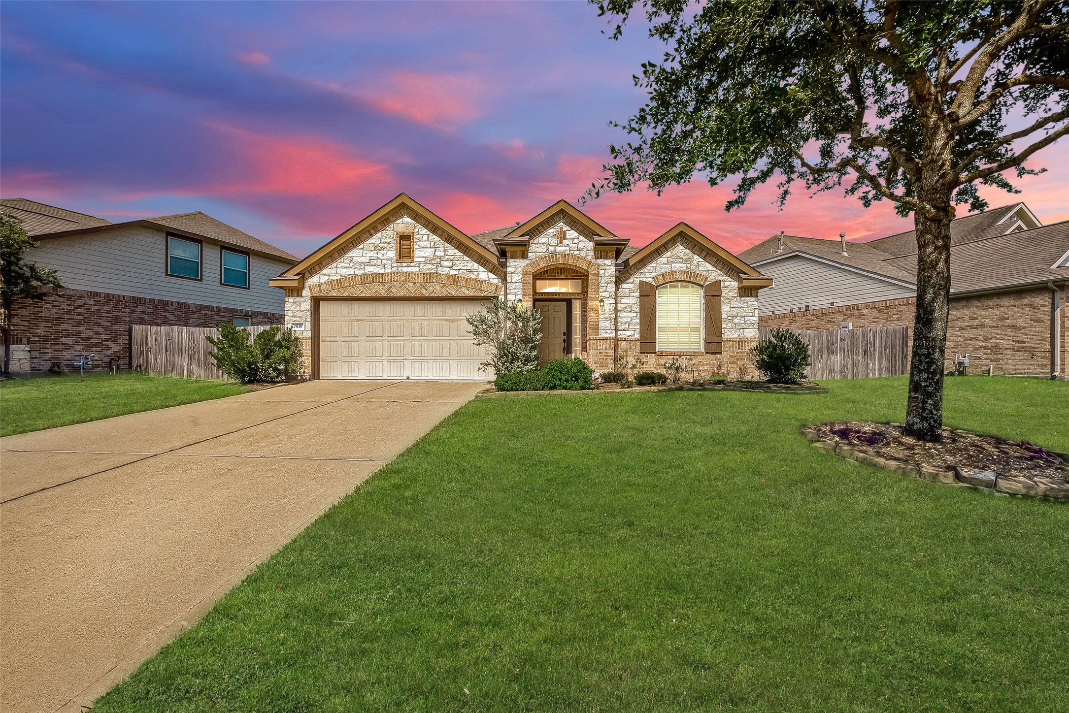 7839 Mesquite Manor Lane Richmond TX 77407