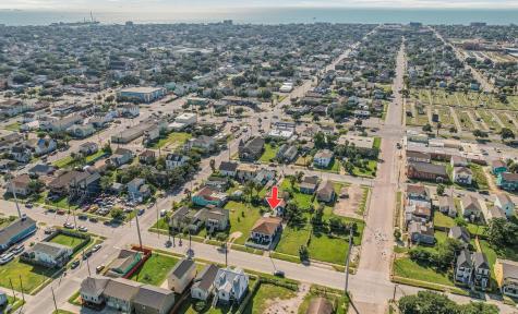 3913 Ball Street Galveston TX 77550