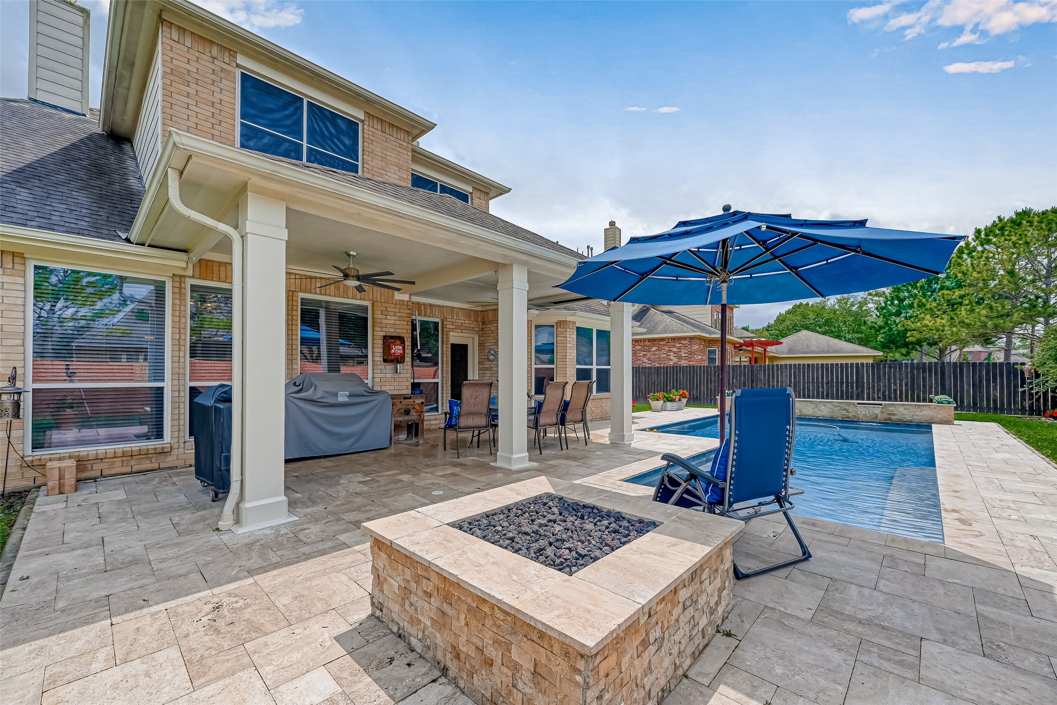 2502 Rose Bay Drive Pearland TX 77584
