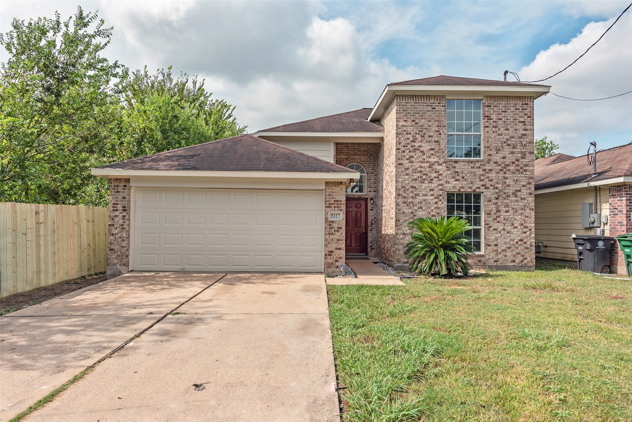 5317 Grapevine Street Houston TX 77045