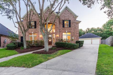 2703 Snyders Bluff League City TX 77573