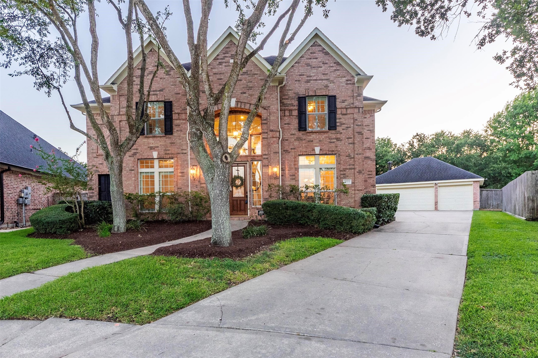2703 Snyders Bluff League City TX 77573