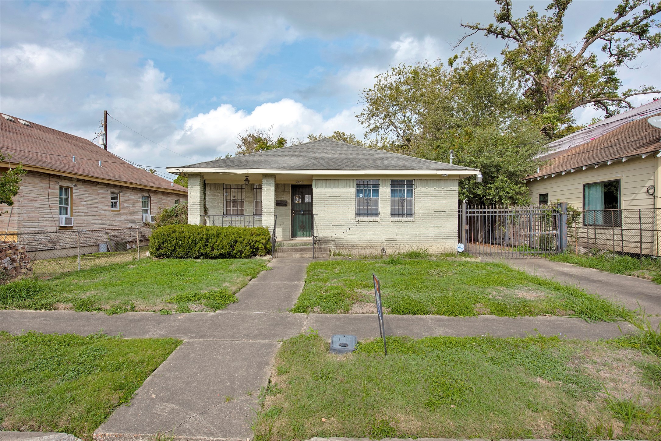 2603 Noble Street Houston TX 77026