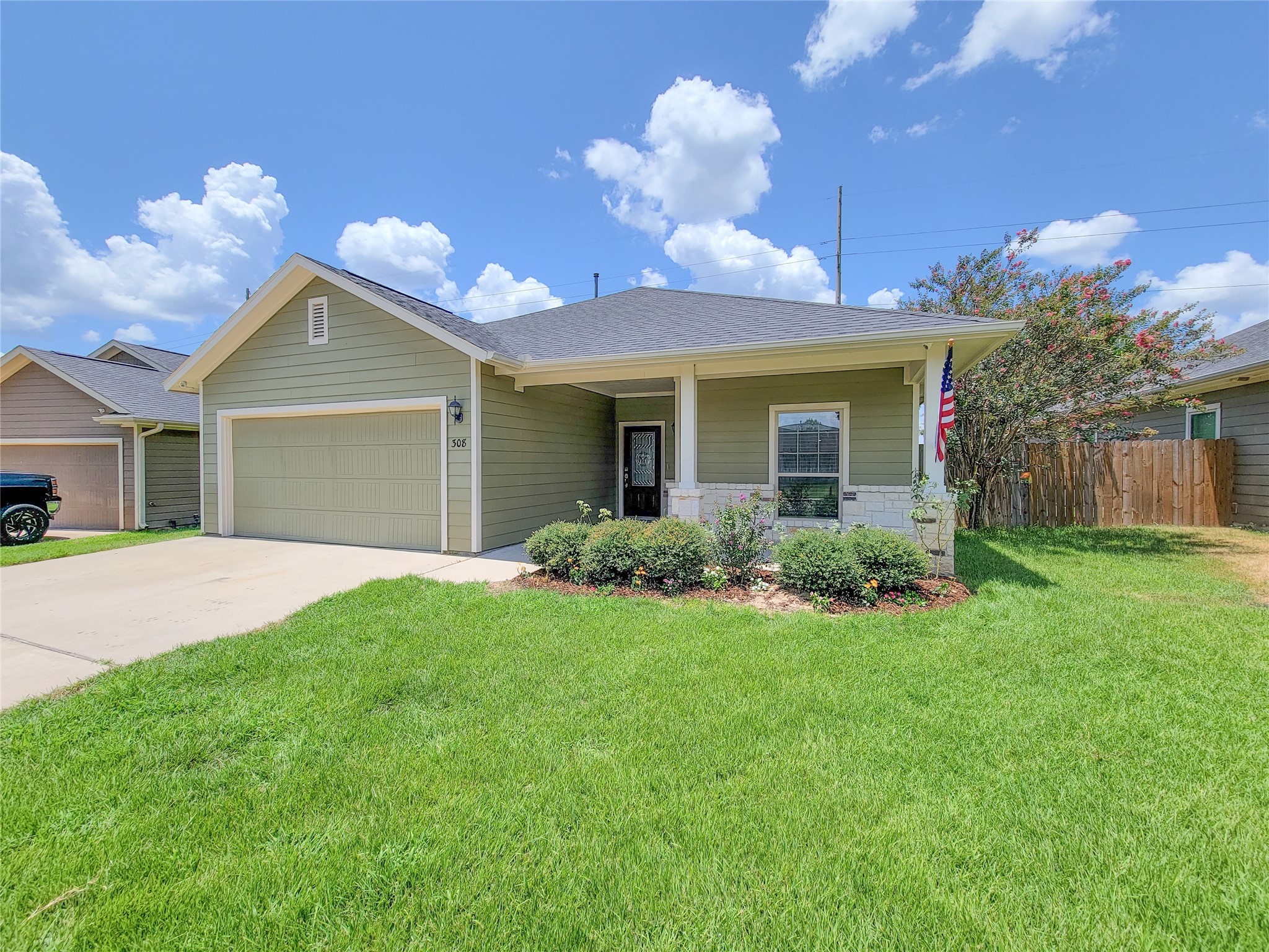 308 Regal Court Bellville TX 77418