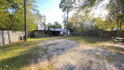 102 County Road 3479j Cleveland TX 77327