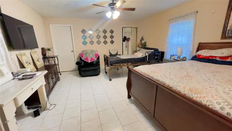 102 County Road 3479j Cleveland TX 77327
