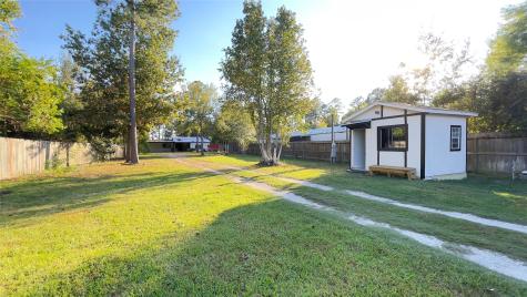102 County Road 3479j Cleveland TX 77327