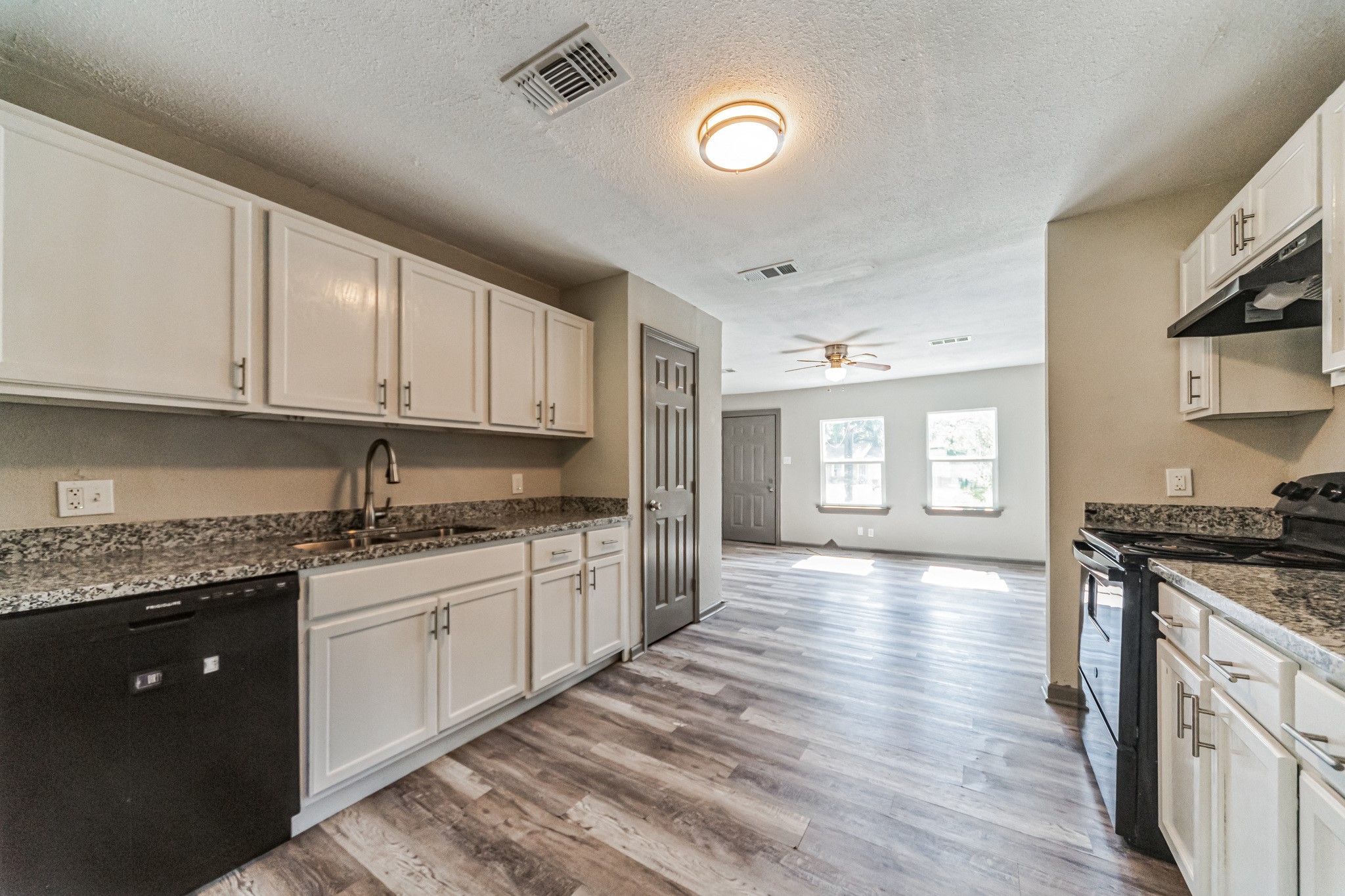 238 Birch Street Lake Jackson TX 77566