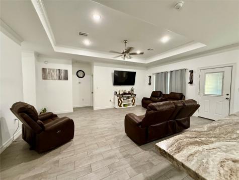 220 Brown Street West Columbia TX 77486