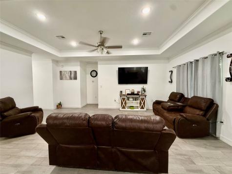 220 Brown Street West Columbia TX 77486