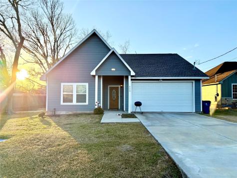 220 Brown Street West Columbia TX 77486