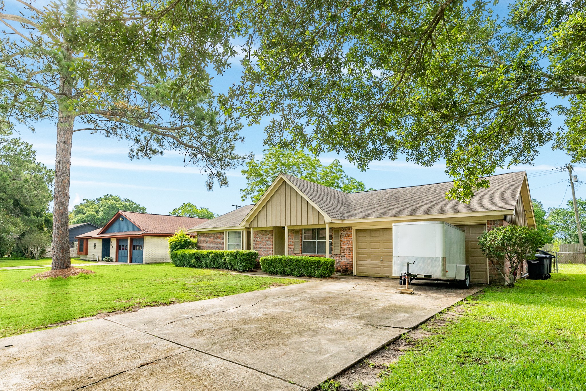 306 Cambridge Street Alvin TX 77511