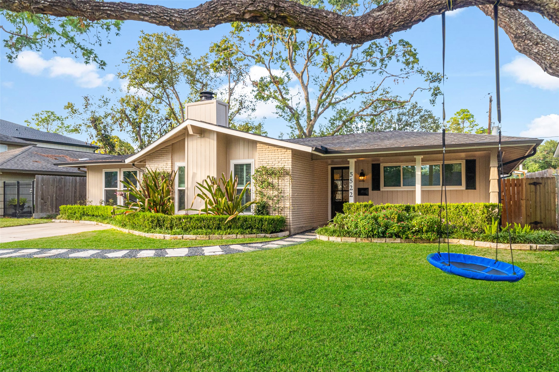 5522 Schumacher Lane Houston TX 77056