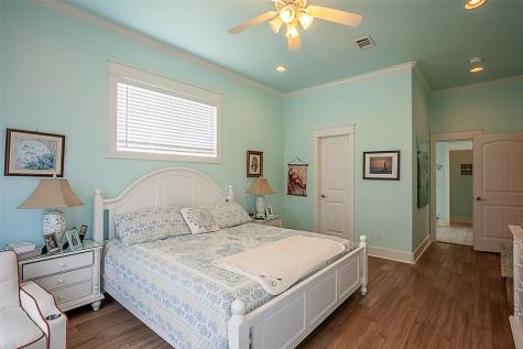 1987 Avenue G Port Bolivar TX 77650