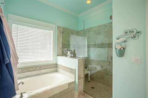 1987 Avenue G Port Bolivar TX 77650
