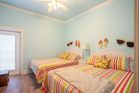1987 Avenue G Port Bolivar TX 77650