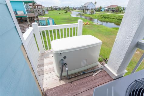1987 Avenue G Port Bolivar TX 77650