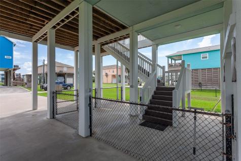 1987 Avenue G Port Bolivar TX 77650