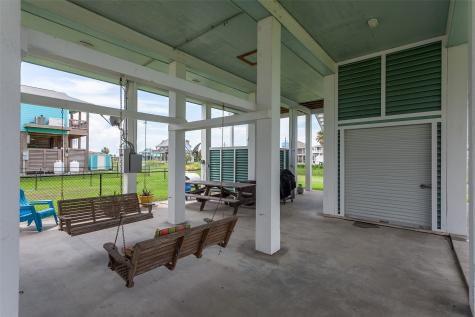 1987 Avenue G Port Bolivar TX 77650