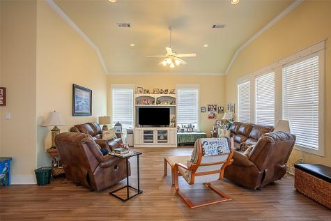 1987 Avenue G Port Bolivar TX 77650