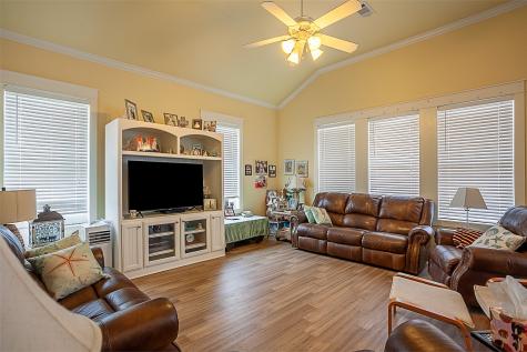 1987 Avenue G Port Bolivar TX 77650