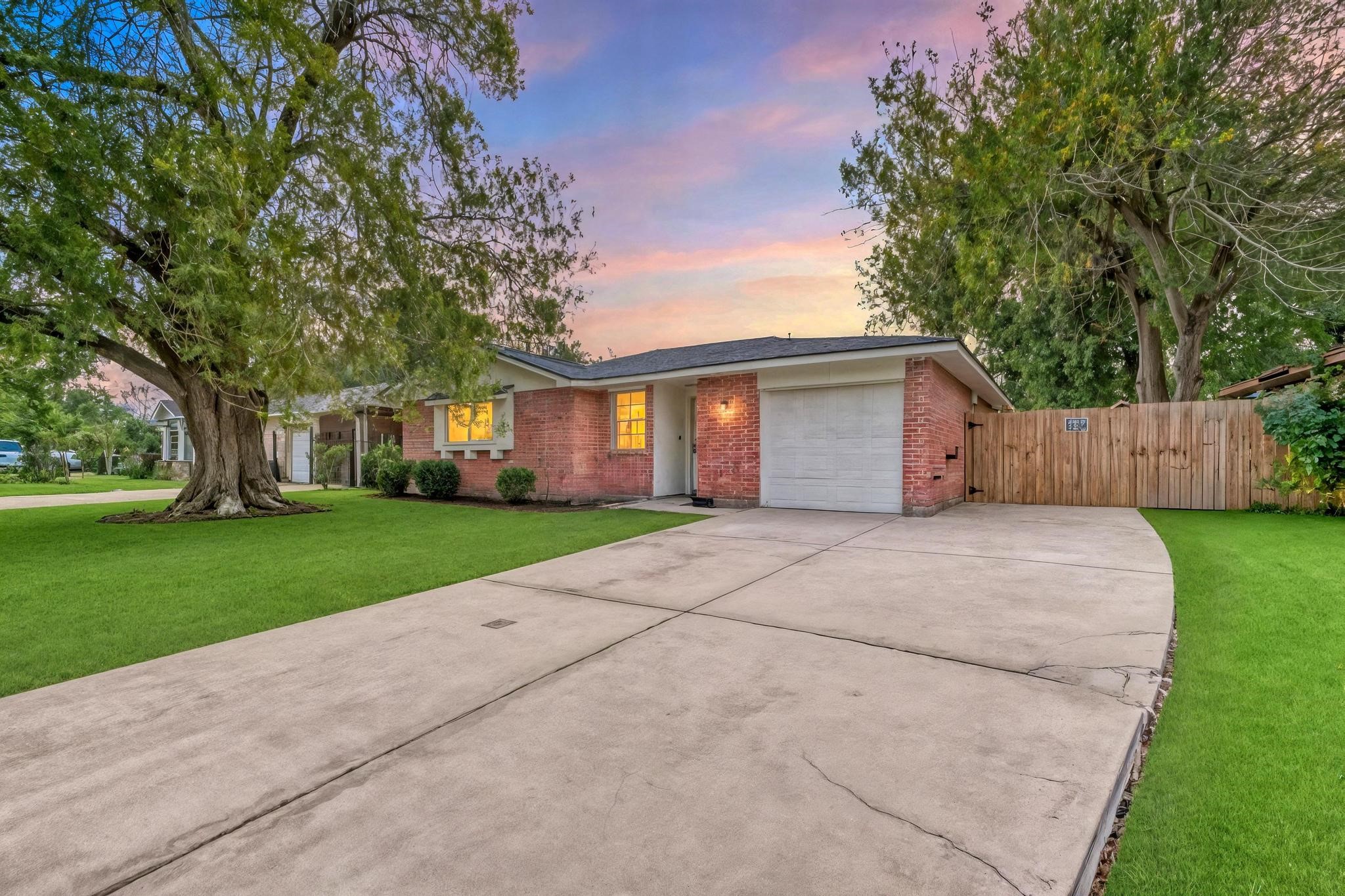 5023 Ridgestone Street Houston TX 77053