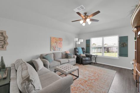 183 Bellewood Manor Drive Magnolia TX 77354