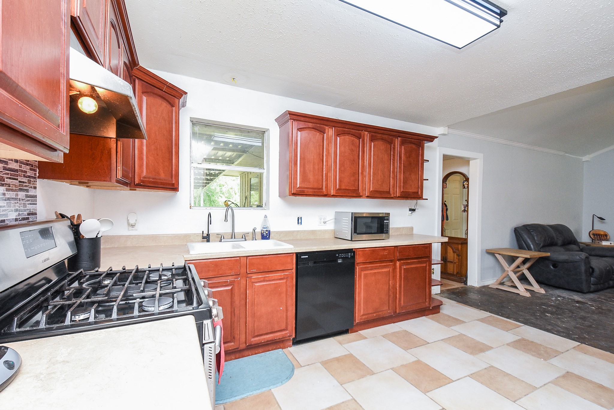 3002 Timberlane Street Liberty TX 77575