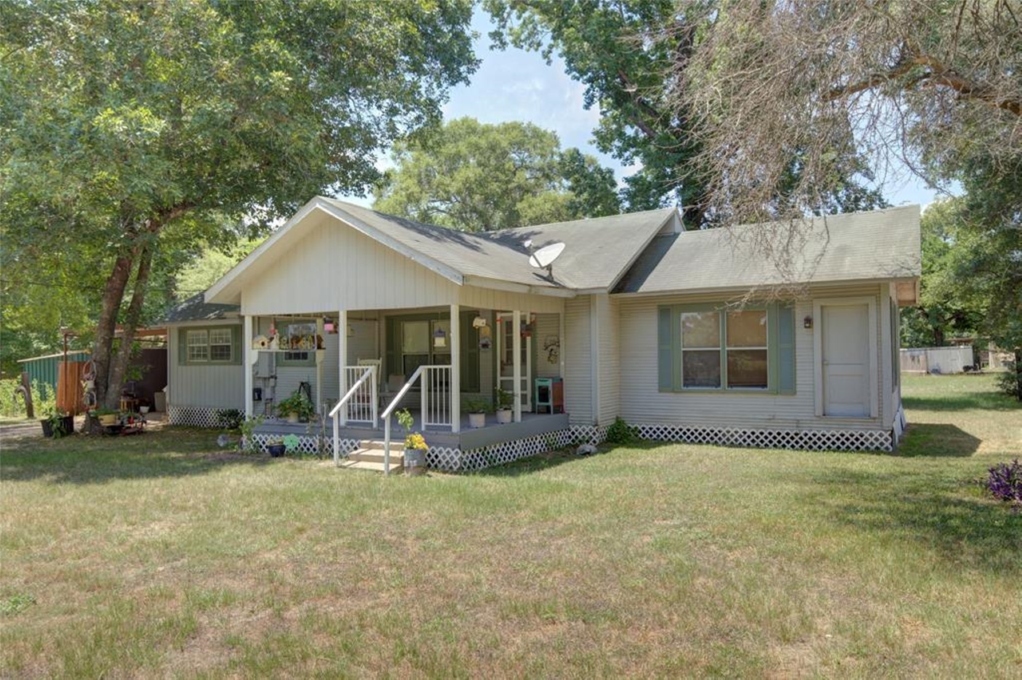 53 County Road 3470 N Cleveland TX 77327